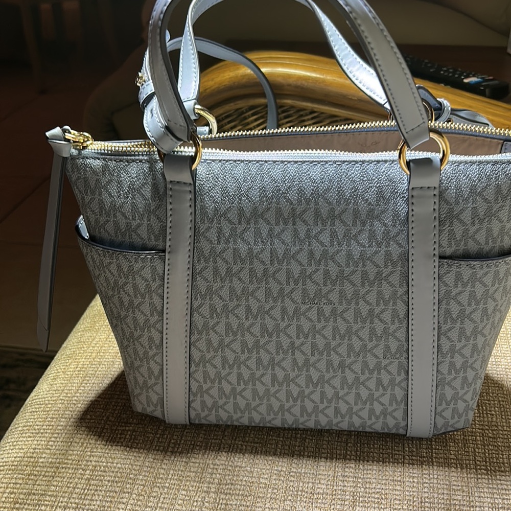 NWT Michael Kors purse short & long strap.. - Picture 6 of 12